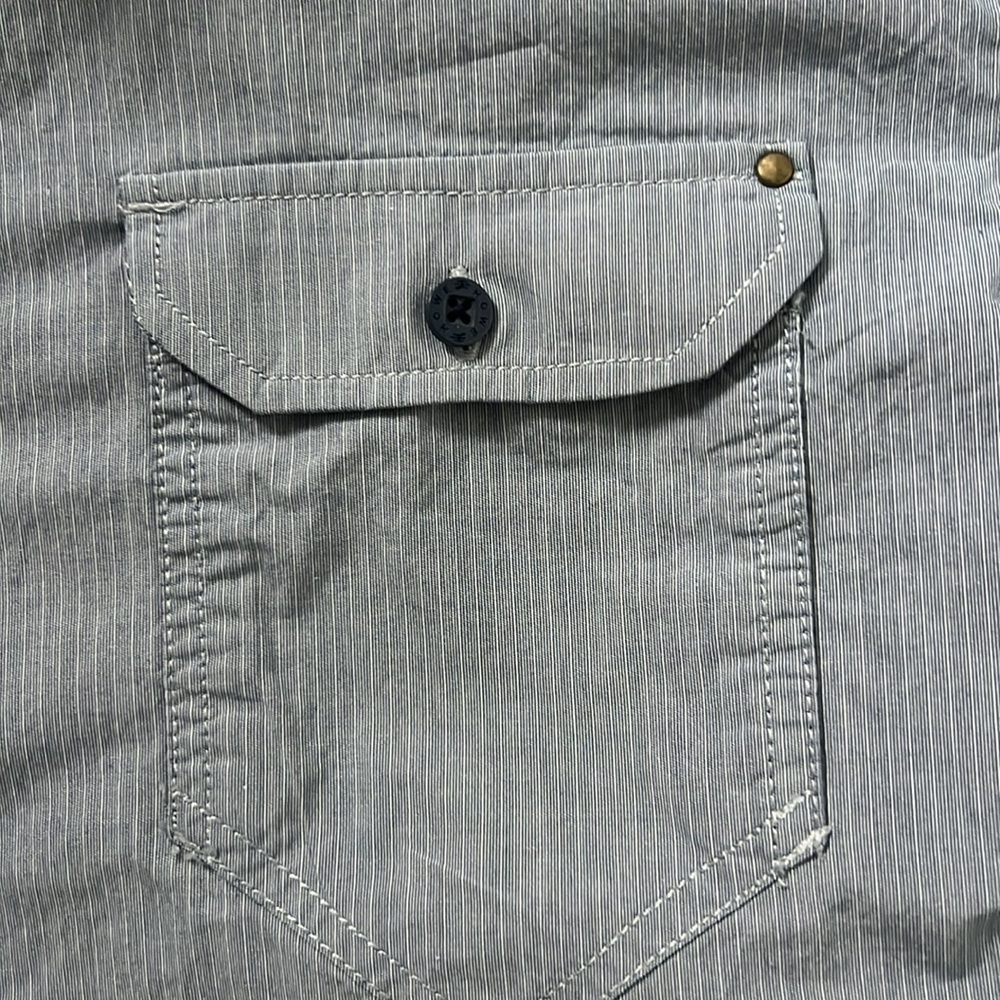 Men’s Blue/Gray Button-up - Picture 3 of 5